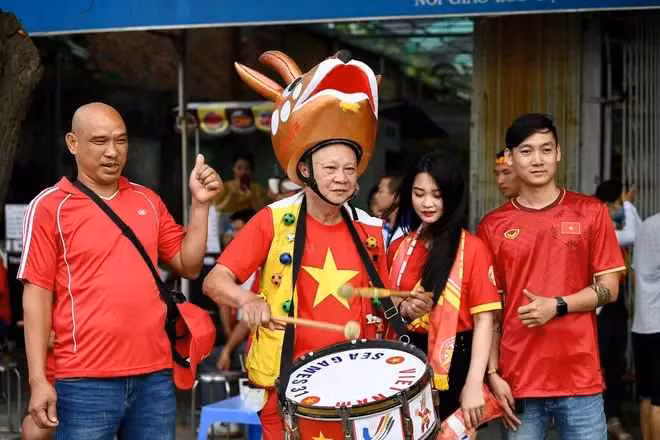 Gap CDV Viet Nam va cau chuyen 20 nam lam mu linh vat SEA Games