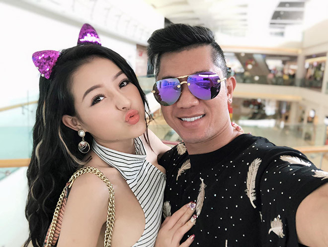 Tháng 9/2020, Lương Bằng Quang từng khiến nhiều bất ngờ khi ngỏ lời cầu hôn Ngân 98. Tuy nhiên, cô đã thẳng thừng từ chối vì lễ cầu hôn không có các yếu tố như khách mời, âm nhạc, hoa và kim cương thật.