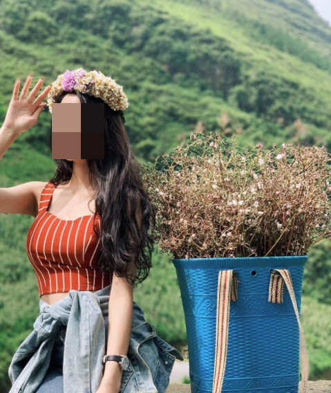 Hiện A.T chưa lên tiếng về đoạn clip nóng được cho là của mình. Và dân mạng cũng đang ngóng chờ động tĩnh tiếp theo của cô nàng.