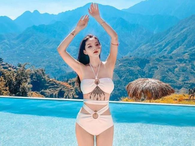 Anh Thư không ngần ngại khoe hình xăm của mình trên trang cá nhân.