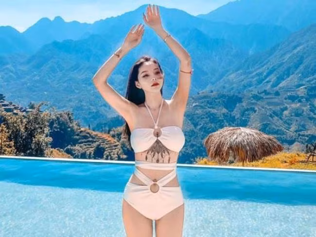 Anh Thư không ngần ngại khoe hình xăm của mình trên trang cá nhân.