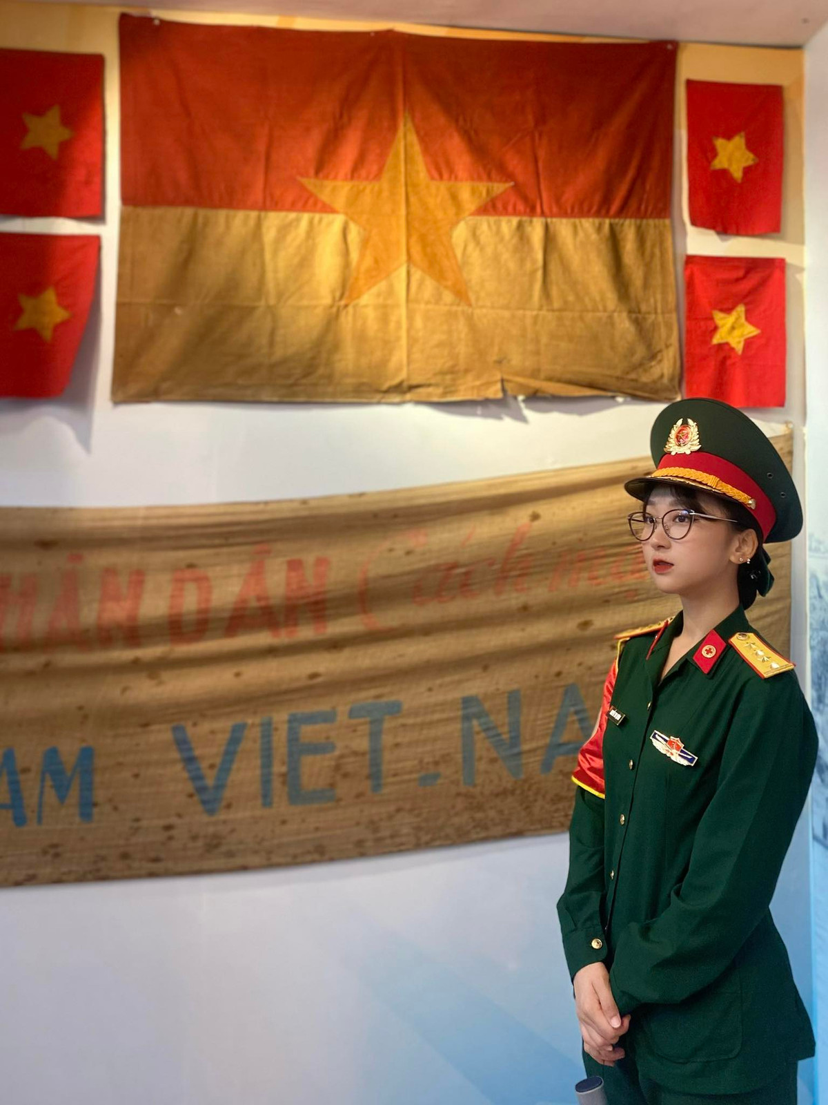 Tốt nghiệp đại học, đến năm 2024, Thu Quỳnh đề đạt nguyện vọng này với gia đình và được ủng hộ viết đơn tự nguyện tham gia nghĩa vụ quân sự. Đến nay, cô đã đi nghĩa vụ năm thứ hai và muốn phục vụ trong quân đội lâu dài.