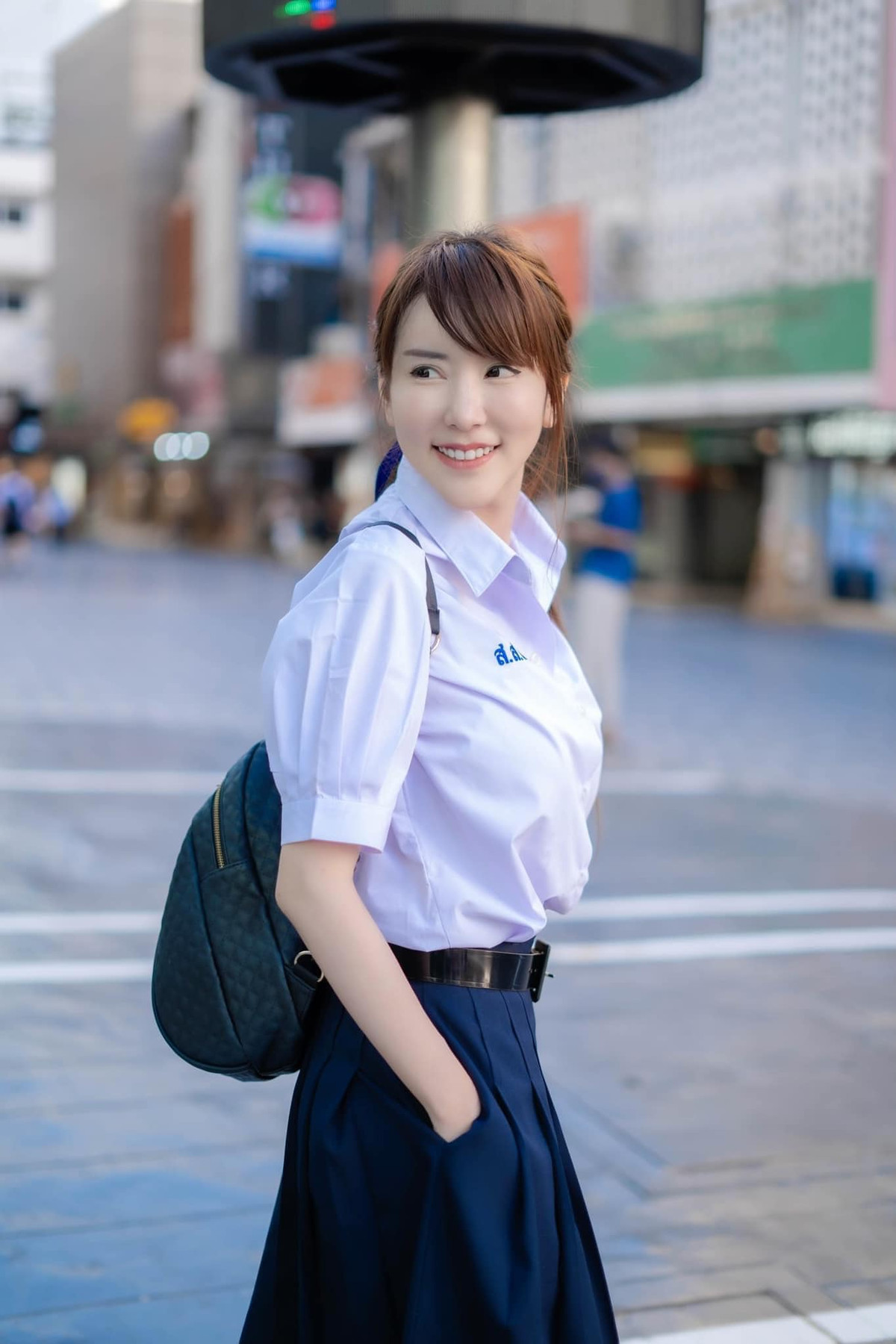 Sau khi những hình ảnh được lan truyền, đa số mọi người đều nhận xét, dáng vóc của hot girl Parvinee Tatiyakajohnlert còn đẹp hơn cả nhân vật truyện tranh.