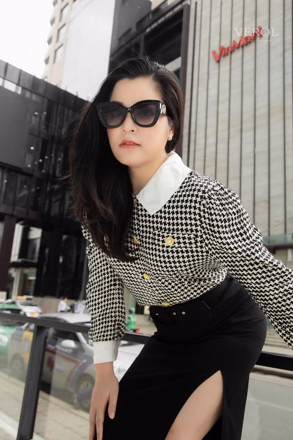 Nói về lần lần sân sang công việc kinh doanh, Thu Hương chia sẻ: “Là một người có gu thời trang, đặc biệt là đam mê mãnh liệt với Vintage nên mình không hề dễ tính trong khâu đầu vào cho cửa hàng. Không giống như những cửa hàng quần áo đồ si đại trà khác, mình phải lần mò, nhặt nhạnh từng món và mix &amp; match chúng lại sao cho độc đáo nhất trước khi chuyển đến tay những người cùng đam mê”. 