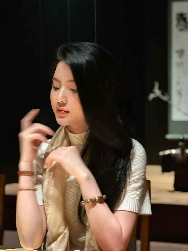 Nét đẹp vừa cá tính, vừa sang chảnh của Thanh Huyền.