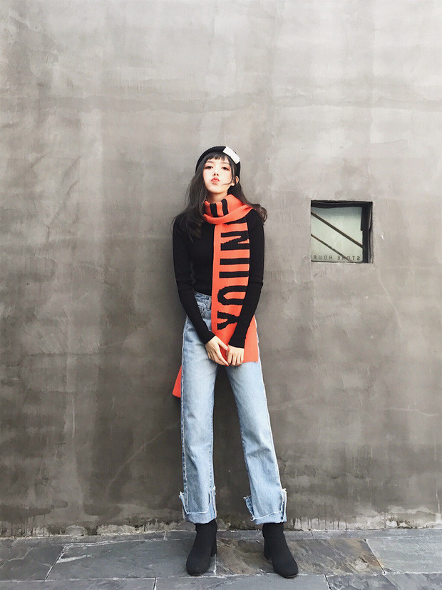 Hiên Hiên thuộc tuýp hot girl, không chỉ được chú ý bởi nhan sắc nổi bật khi cần đáng yêu có đáng yêu, khi cần quyến rũ có quyến rũ, khi cần sang chảnh có sang chảnh.