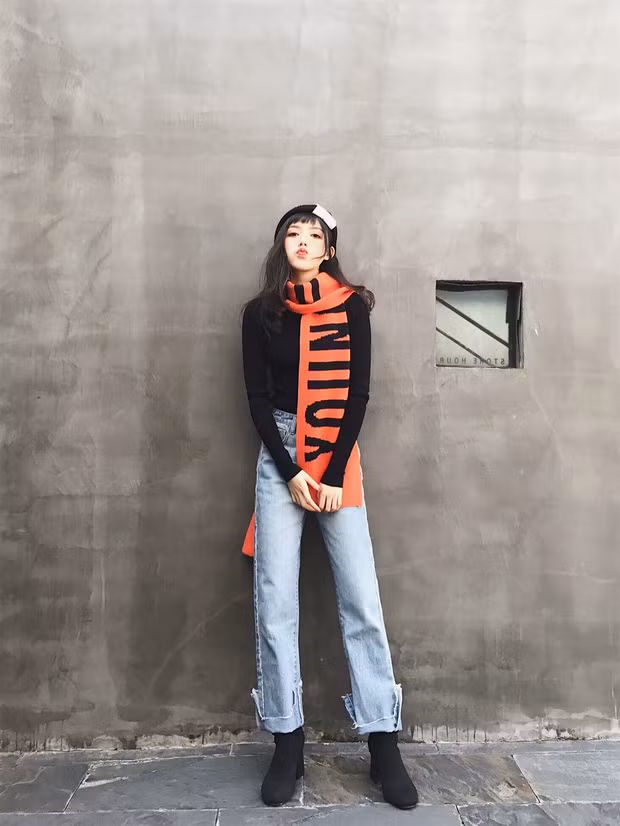 Hiên Hiên thuộc tuýp hot girl, không chỉ được chú ý bởi nhan sắc nổi bật khi cần đáng yêu có đáng yêu, khi cần quyến rũ có quyến rũ, khi cần sang chảnh có sang chảnh.