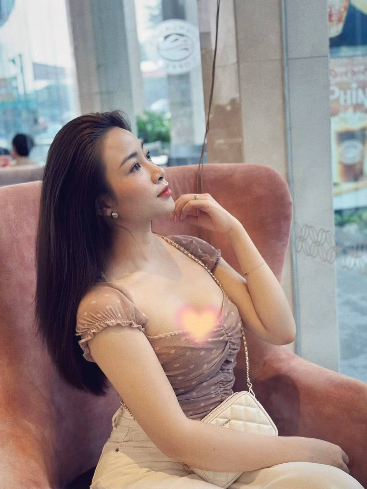 Sau khi lấy chồng, Nhật Linh thì tập trung kinh doanh.