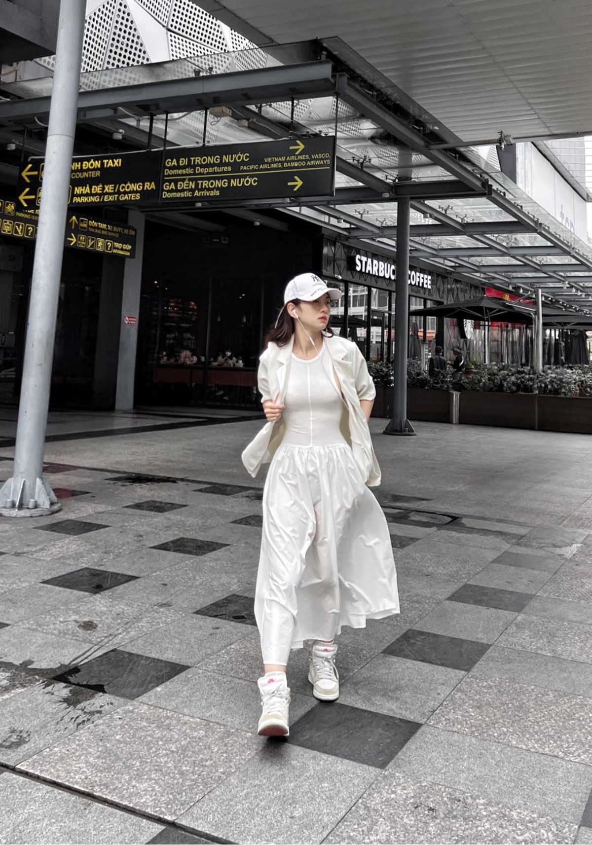 Bên cạnh đó là gần 35.000 lượt yêu thích, cho thấy sức hút của Lê Bống vốn dĩ chưa bao giờ kết thúc.