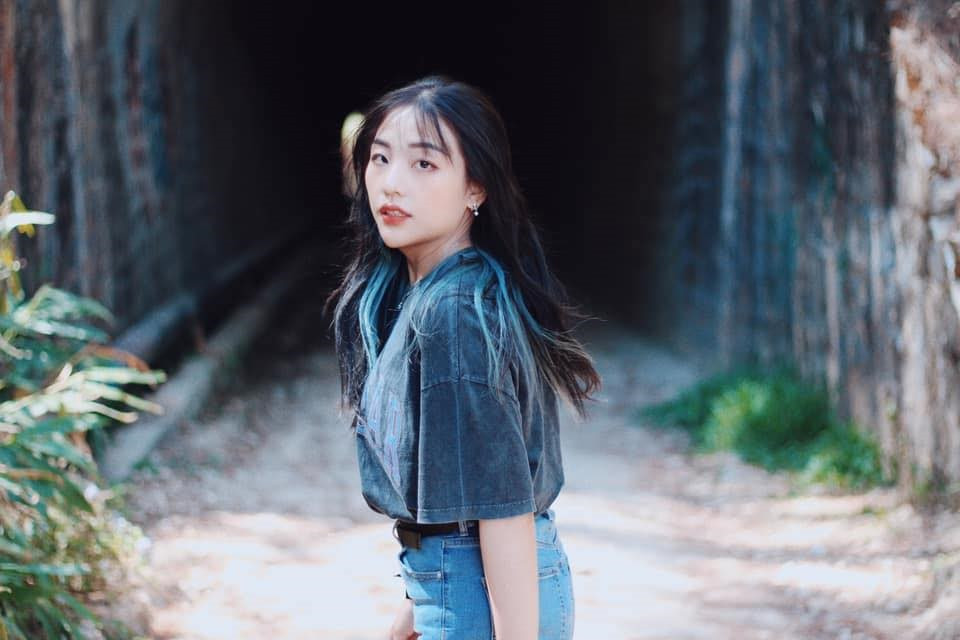 Melon gây bão mạng xã hội với những video chia sẻ tiếng Quảng Đông và tiếng phổ thông. Melon luôn mong muốn thông qua các sản phẩm của mình có thể truyền bá văn hoá truyền thống Trung Hoa đến gần hơn với các bạn trẻ Việt.