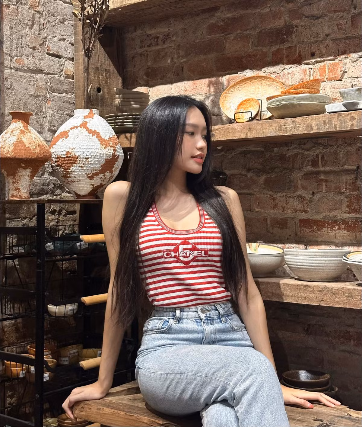 Hải My dính tin đồn hẹn hò với Đoàn Văn Hậu từ năm 2020 nhưng hai năm sau, cả hai mới công khai chuyện tình cảm.