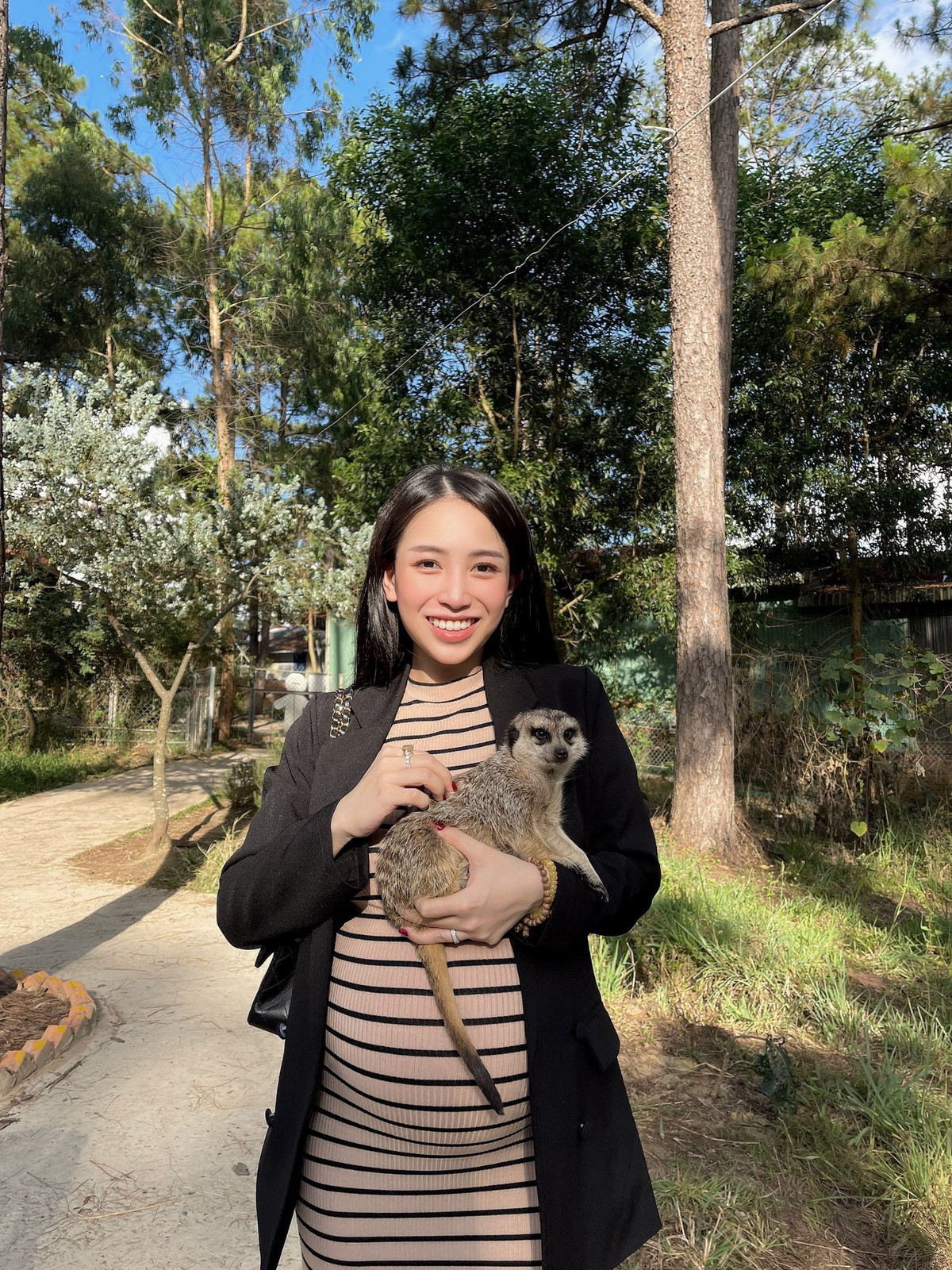 Ngay khi đăng tải, khoảnh khắc này nhận được sự quan tâm của cư dân mạng.