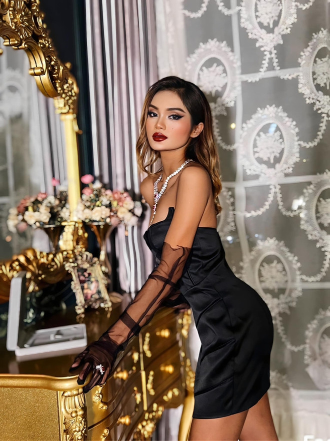 Trong 2 năm nhập ngũ, vì dịch COVID-19 nên York không được về thăm nhà. Bởi vậy, ngày trở về anh sững sờ trước sự thay đổi của vợ.