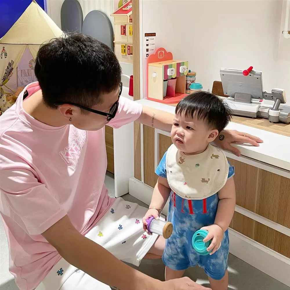 Năm 2019, Joyce Phạm kết hôn với thiếu gia Tâm Nguyễn khi tuổi đời còn trẻ.