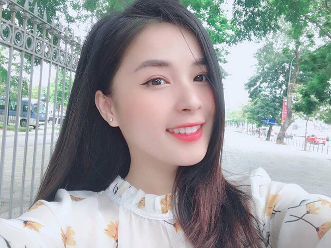 Bằng vẻ đẹp quyến rũ cùng khiếu ăn nói bẩm sinh của mình, bạn gái cũ cầu thủ Trọng Đại đã nhanh chóng thu hút được một lượng lớn fan trung thành và trở thành crush quốc dân của hàng tá game thủ Liên Quân Mobile.