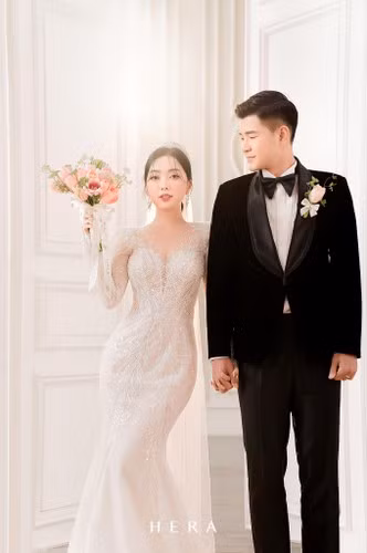 Một số nguồn tin tiết lộ, chi phí xây dựng được Hà Đức Chinh bỏ ra lên tới 2 tỷ đồng. Diện tích mặt sàn rộng 100m2.