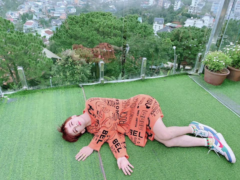 Sau màn bóp méo trần nhà, dân tình đăng đàn công khai hỏi trực tiếp lý do thì tới hiện tại, Trần Đức Bo không có bất cứ lời giải thích nào.