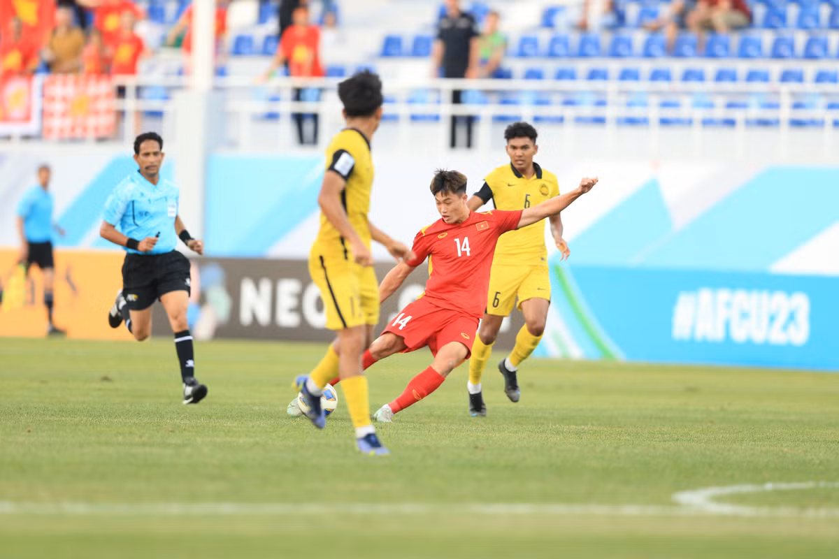 Thang Malaysia, U23 Viet Nam dat tay U23 Han Quoc vao tu ket-Hinh-3