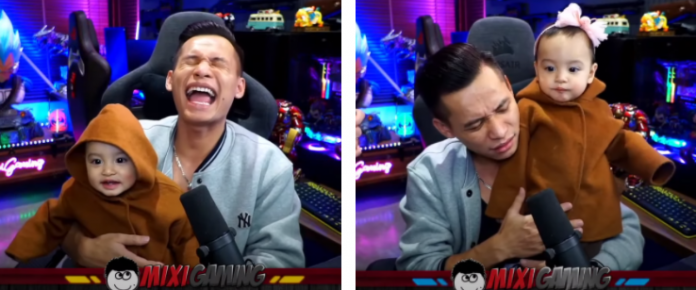 Khi lần đầu xuất hiện cùng bố trên sóng livestream, khán giả thích thú với thái độ đầy bỡ ngỡ cũng như đáng yêu của bé Cao.