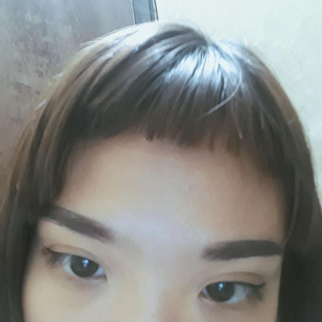 Cách đây chưa lâu, không ít những trường hợp tự cắt tóc mái tại nhà và nhận cái kết đắng.