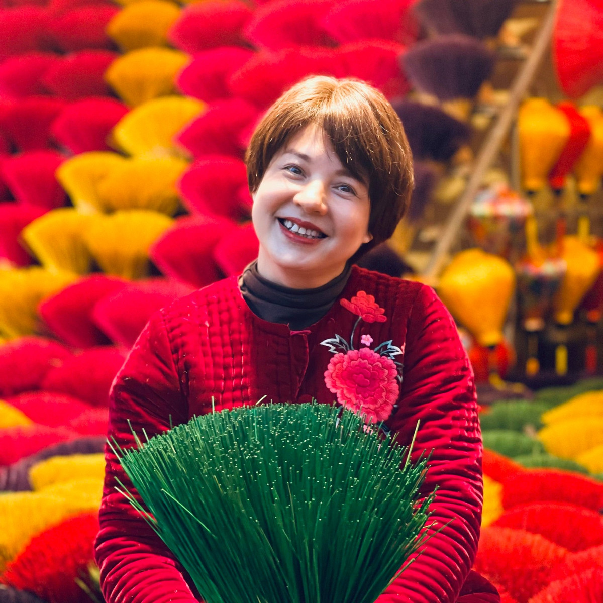 Sau khi trở thành MC, Diễm Quỳnh được khán giả yêu mến nhờ lối dẫn dắt nhẹ nhàng, thông minh và giọng nói ngọt ngào. Tên tuổi của cô gắn liền với những chương trình đình đám như Tạp Chí MTV, Quà Tặng Âm Nhạc, Tuổi Đời Mênh Mông, Trò Chơi Âm Nhạc,...