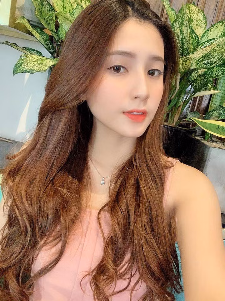 Thiên An ngày càng thăng hạng nhan sắc.