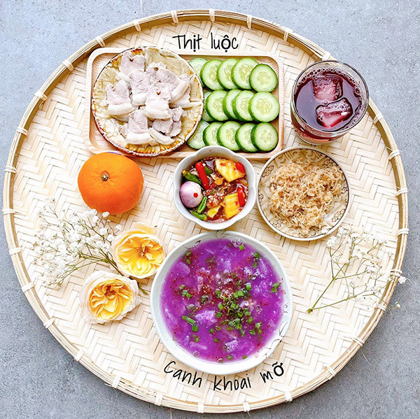 Canh khoai mỡ với nhiều bạn trẻ ở miền Bắc thì lạ lẫm nhưng ở miền Nam là món quen mặt lắm đấy.