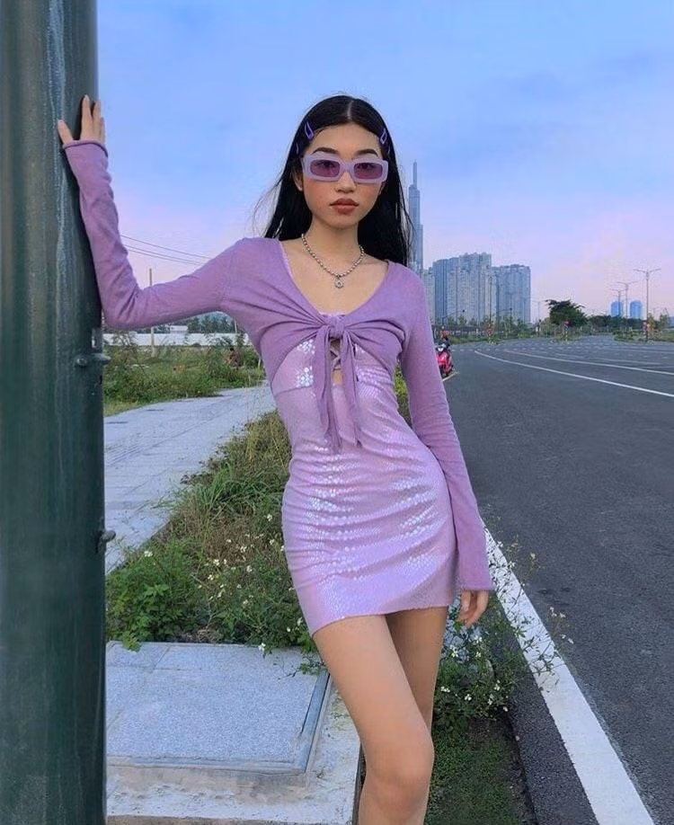 Oanh cực kỳ đầu tư vào mặt hình ảnh trên feed Instagram của mình, lần nào xuất hiện cũng khiến dân tình trầm trồ với những bộ outfit matchy-matchy siêu đỉnh.