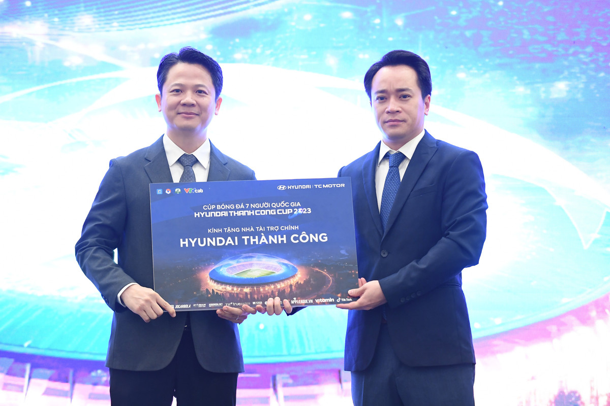 Ra mat Cup bong da 7 nguoi Quoc gia Huyndai Thanh Cong Cup 2023