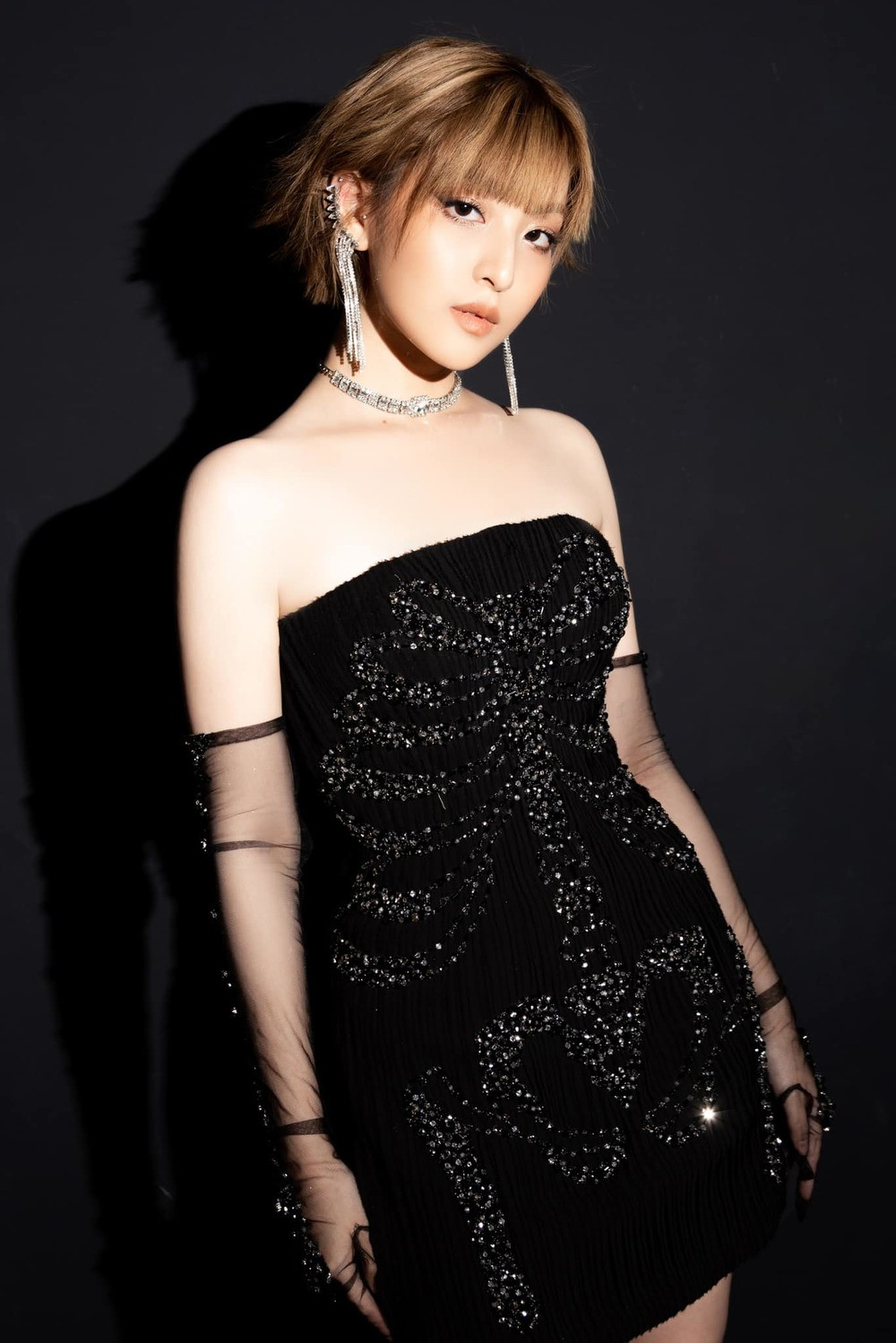 Rũ bỏ hình tượng ngoan hiền, Thảo Tâm ngày càng đa dạng hình tượng hơn, với mái tóc tém đầy cá tính, nữ diễn viên trở thành người mẫu ảnh đắt giá của nhiều tạp chí.