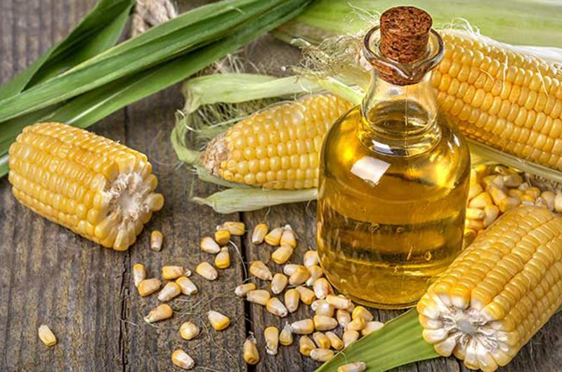 Dầu ngô là một loại dầu thực vật ăn được chất lượng cao được chiết xuất từ phôi ngô. Nó có độ ổn định tốt, thời gian sử dụng lâu hơn các loại dầu khác và rất giàu axit linoleic và các thành phần khác có lợi cho cơ thể con người.