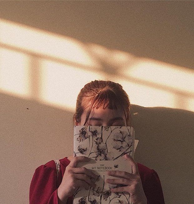 Sau những thảm họa tự cắt tóc, sau khi hết 2 tuần giãn cách xã hội, bạn sẽ tự nguyện cách ly thêm 2 tuần nữa, vì tóc nhìn... "toang" quá