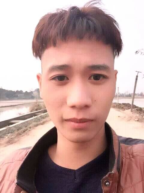 Kiểu đầu bát úp là điều mà nhiều chàng trai được bạn gái cắt bởi nó khá dễ.