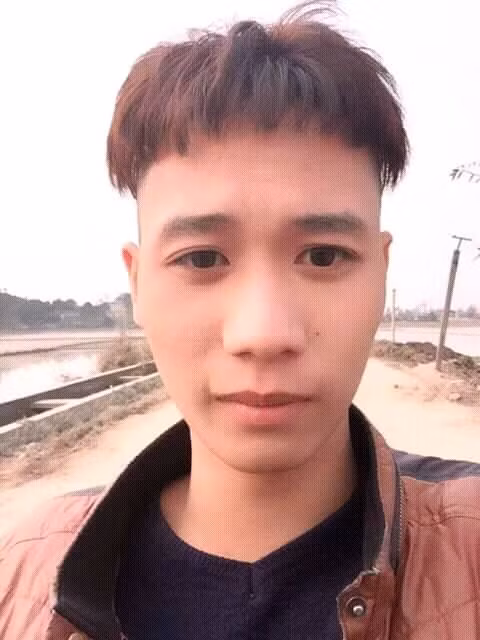 Kiểu đầu bát úp là điều mà nhiều chàng trai được bạn gái cắt bởi nó khá dễ.