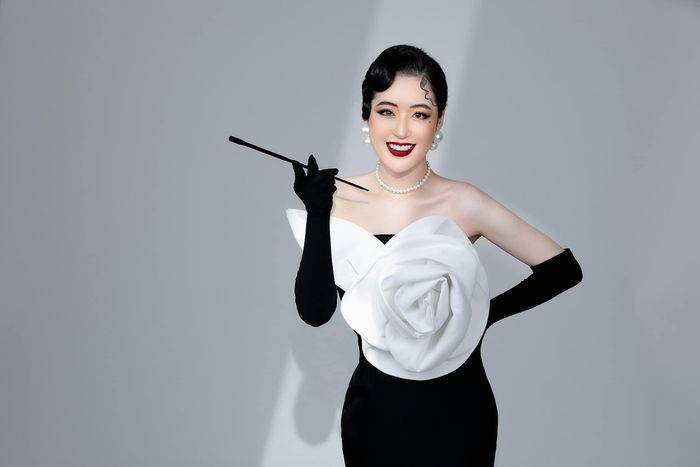 Nhờ nhan sắc nổi bật, Thanh Tâm thường xuyên làm mẫu ảnh cho một số nhãn hàng thời trang của tỉnh.