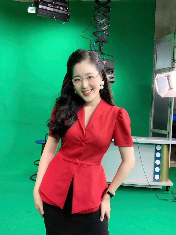 Mặc dù nhận được nhiều kỳ vọng của khán giả nhưng Thanh Tâm cho biết, cô quyết định giữ tình cảm chị em với nam chính vì cả hai đều là người nghiêm túc trong chuyện tình cảm nên chọn cách không phô trương những thứ không có thật.