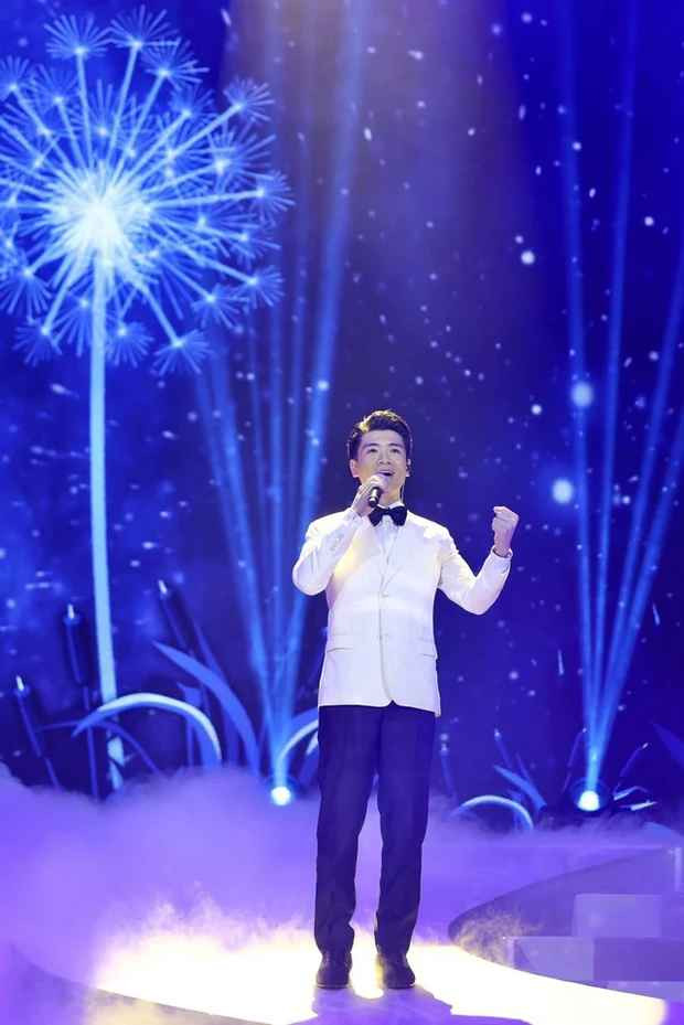 Về show diễn, Quang Vinh nhấn mạnh “rất cuốn và đẳng cấp quốc tế”.