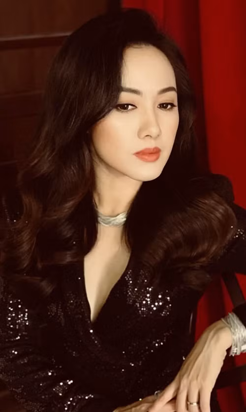 Trong giới MC, BTV VTV luôn không thiếu những người sở hữu nhan sắc xinh đẹp, tuy nhiên không phải ai cũng chống lại được sức mạnh của thời gian.