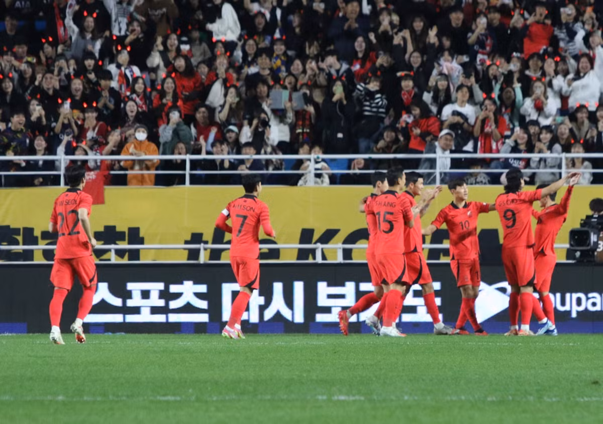 Thua tan nat truoc Han Quoc, tuyen Viet Nam hoan toan lep ve