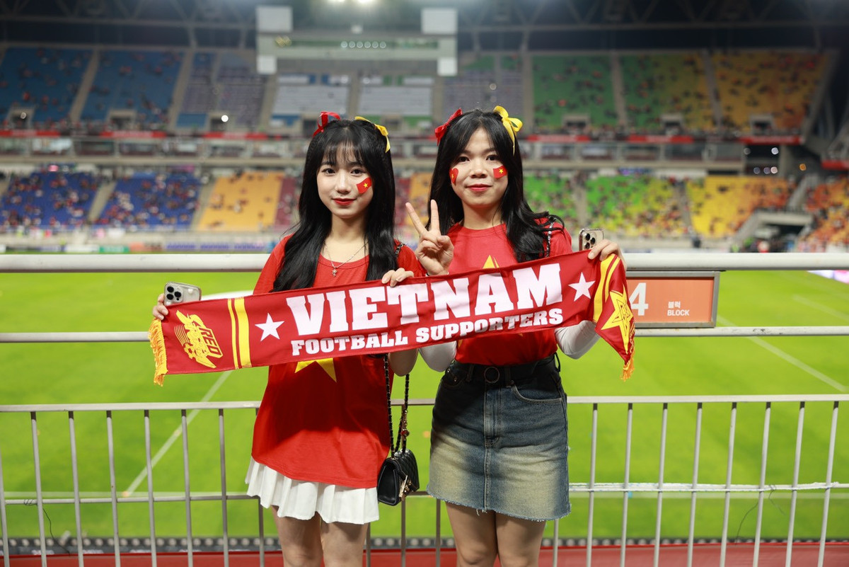 Thua tan nat truoc Han Quoc, tuyen Viet Nam hoan toan lep ve-Hinh-11