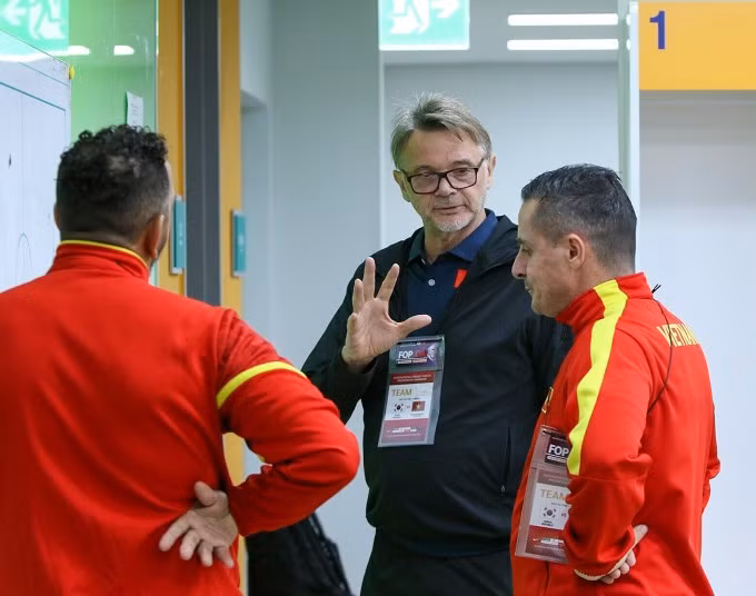 Thua tan nat truoc Han Quoc, tuyen Viet Nam hoan toan lep ve-Hinh-6