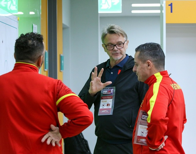 Thua tan nat truoc Han Quoc, tuyen Viet Nam hoan toan lep ve-Hinh-6