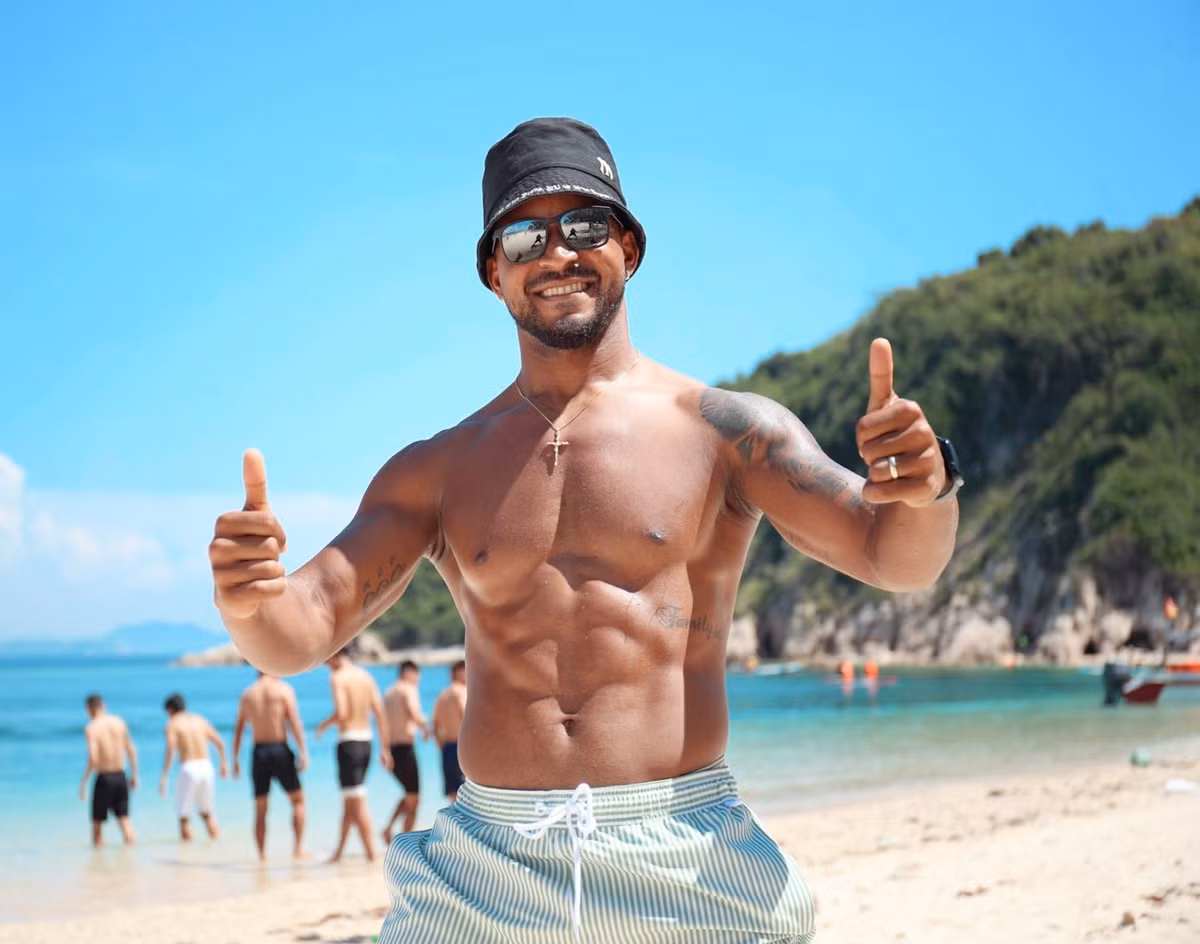 Ngoài ra, Xuân Son có 2 pha kiến tạo cho đồng đội lập công ở trận thắng Myanmar. Chính anh cũng tạo ra tình huống tranh chấp, dẫn đến quả phạt đền trong trận lượt đi gặp Singapore ở vòng bán kết.