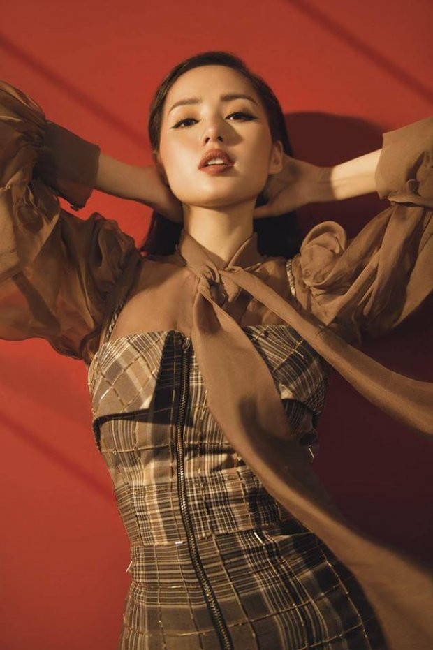 Những bức ảnh mới nhất được đăng tải lên Instagram Tâm Tít, cho thấy cô đang sở hữu một body hết sức nuột nà.