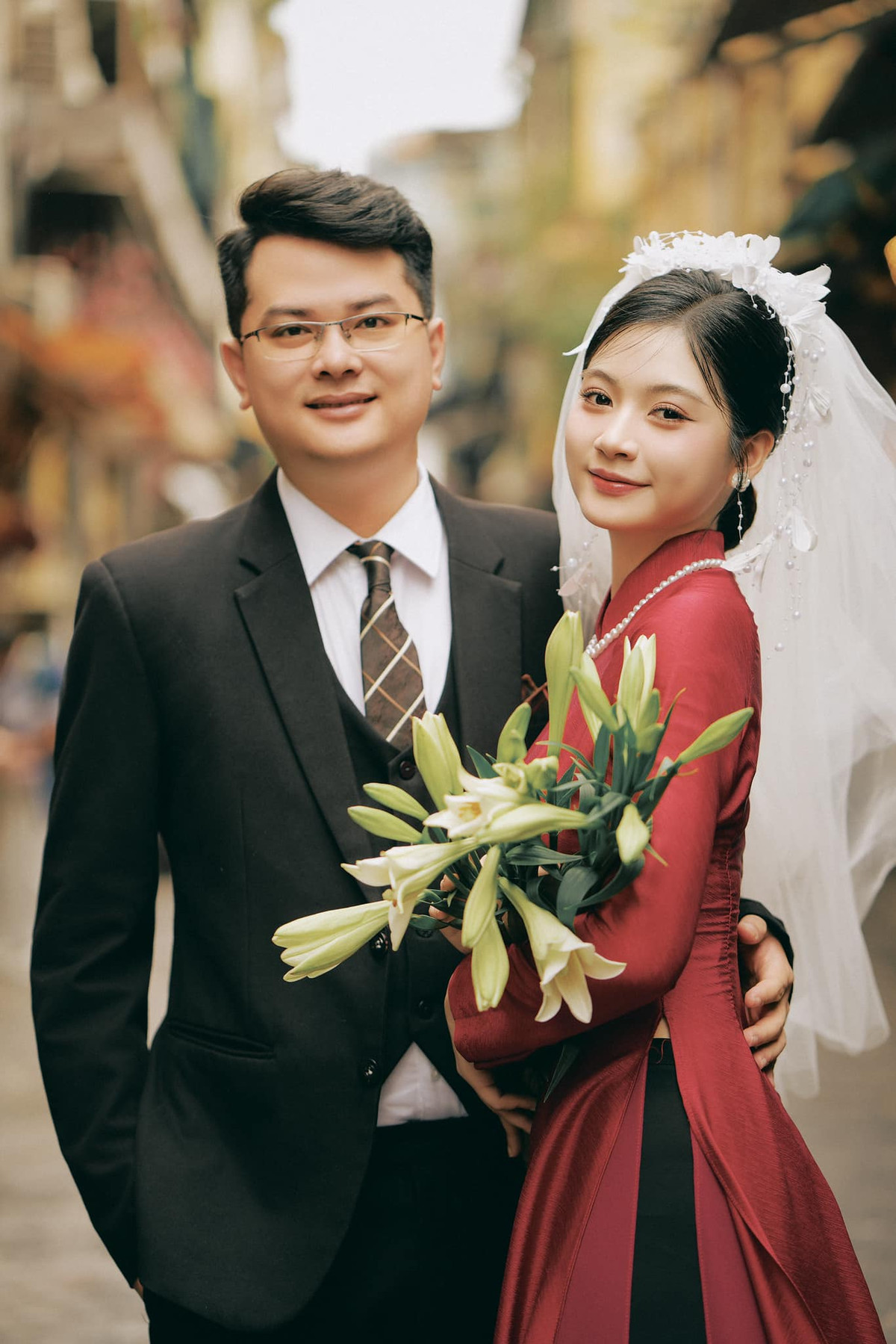 Chồng Nam Phương là Win D cũng không kém cạnh khi là một trong những streamer nổi tiếng trong thế hệ thứ hai của làng streamer Việt. Anh hiện là chủ của thương hiệu gaming, billiard có 7 chi nhánh tại TPHCM.