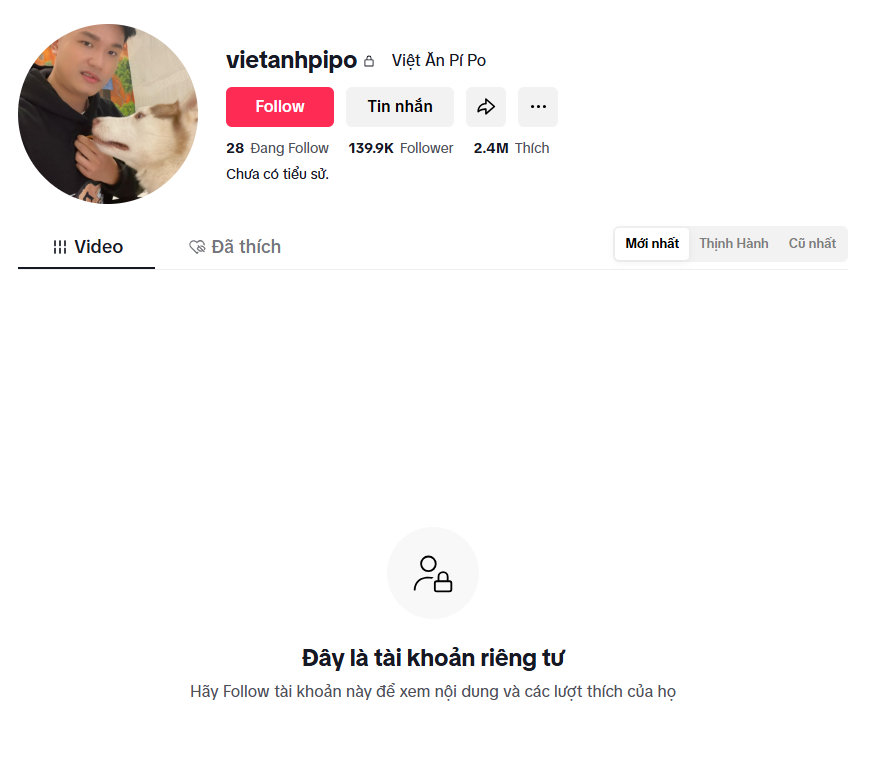 "Vì sự thiếu suy nghĩ, kém cỏi của bản thân, tôi đã chỉnh sửa để chia sẻ lên mạng xã hội với số dư sai lệch. Hành động này của tôi là đáng lên án và sai trái", Việt Anh nói. Anh chàng cũng cho biết sau đó anh đã chuyển lại 20 triệu đồng vào tài khoản của MTTQ.