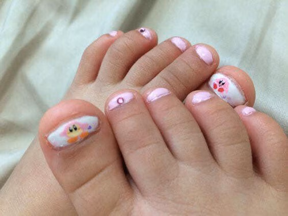 Không có móng chân nhưng vẫn muốn "đánh đu" làm nail và cái kết.