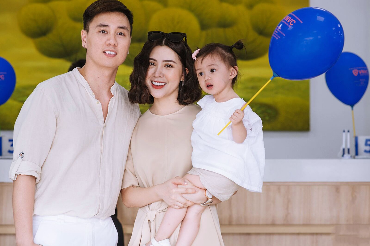 Quả thật là công việc KOLs, YouTuber đã và đang đem đến cho gia đình Cam Cam những lợi ích khổng lồ về mặt tài chính, thương hiệu...