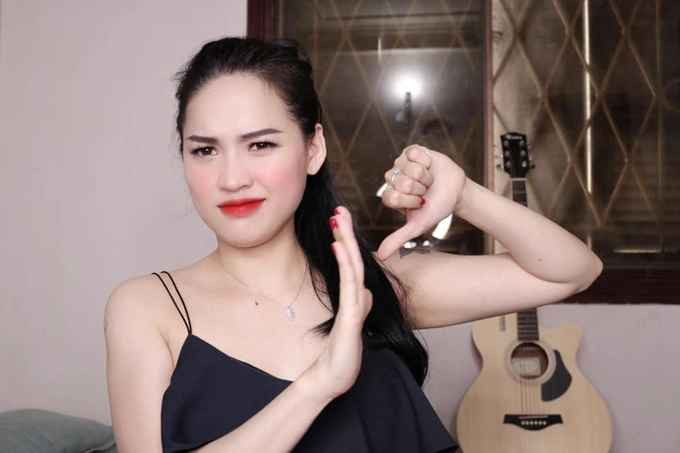 Tuy nhiên, Võ Hà Linh lại rất được lòng netizen bởi "chiến thần review" hướng đến việc đánh giá sản phẩm chân thật, thậm chí chê nhiều hơn khen.