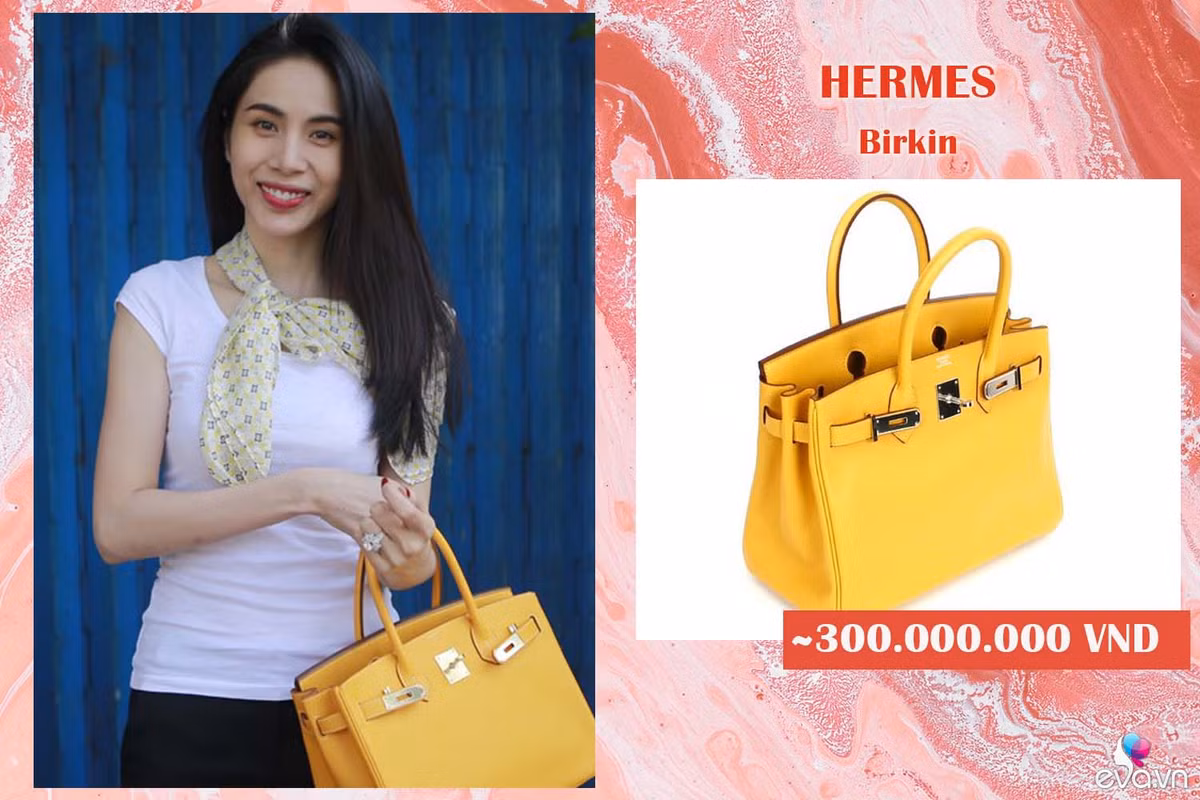 Bên cạnh Hermes Kelly, Thủy Tiên còn sở hữu loạt túi Hermes Birkin đắt đỏ có giá thành rơi vào khoảng hơn 300 triệu đồng với nhiều màu sắc và kích thước khác nhau. Dù chưa từng khoe cận cảnh tủ đồ hiệu hay làm vlog "đập hộp" như bao mỹ nhân khác, bà xã Công Vinh vẫn là nàng WAGs có khối tài sản kếch xù mà ai cũng ngưỡng mộ.